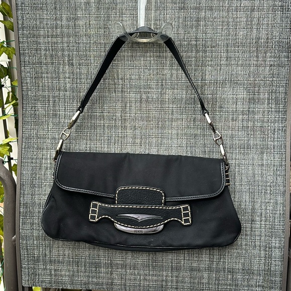 Tod's Handbags - TOD'S Black Nylon & Leather contrast stitching shoulder bag Y2K